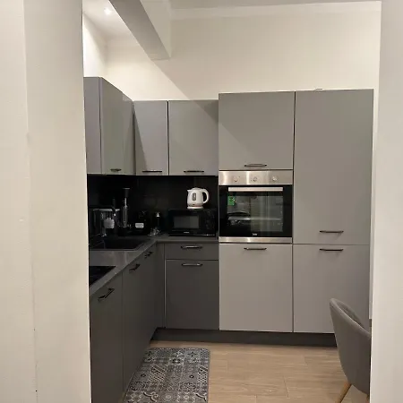 Maison D'or - Via Cecchi