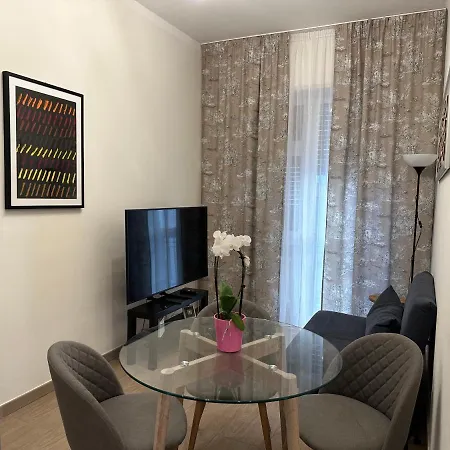 Apartment Maison D'or - Via Cecchi